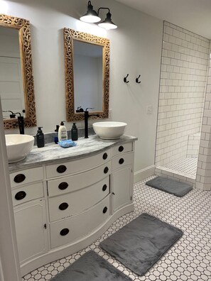 Towels, soap, toilet paper