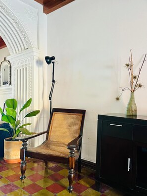 Interior entrance - Casa ELA Cuarta (Antigua Guatemala)