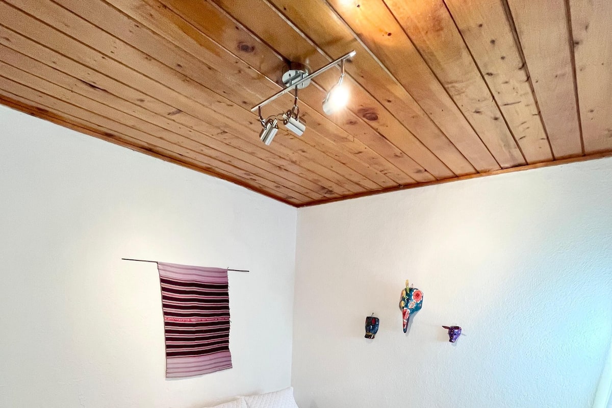 Standard Room, 1 Double Bed, Shared Bathroom (ELA 1) | Premium bedding, free WiFi, bed sheets