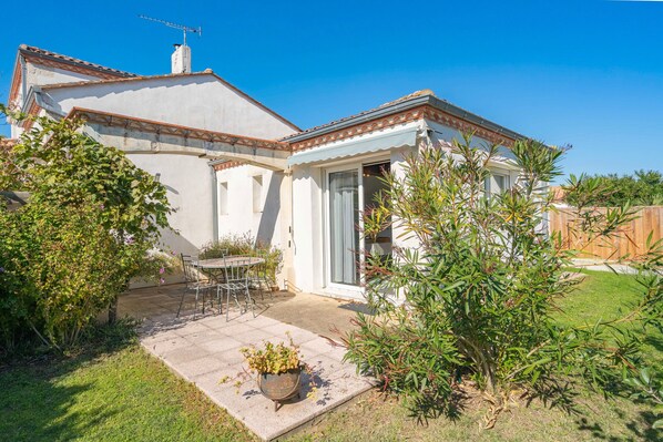 Exterior - Villa Bleu Océan – Studio Cordouan, near beaches and Royan (Vaux-sur-Mer)