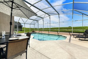 A heated pool - Cozy 4BR Pool Home w/ Game Room Near Disney (Davenport)