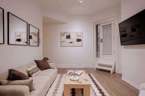 TV, stereo, offices