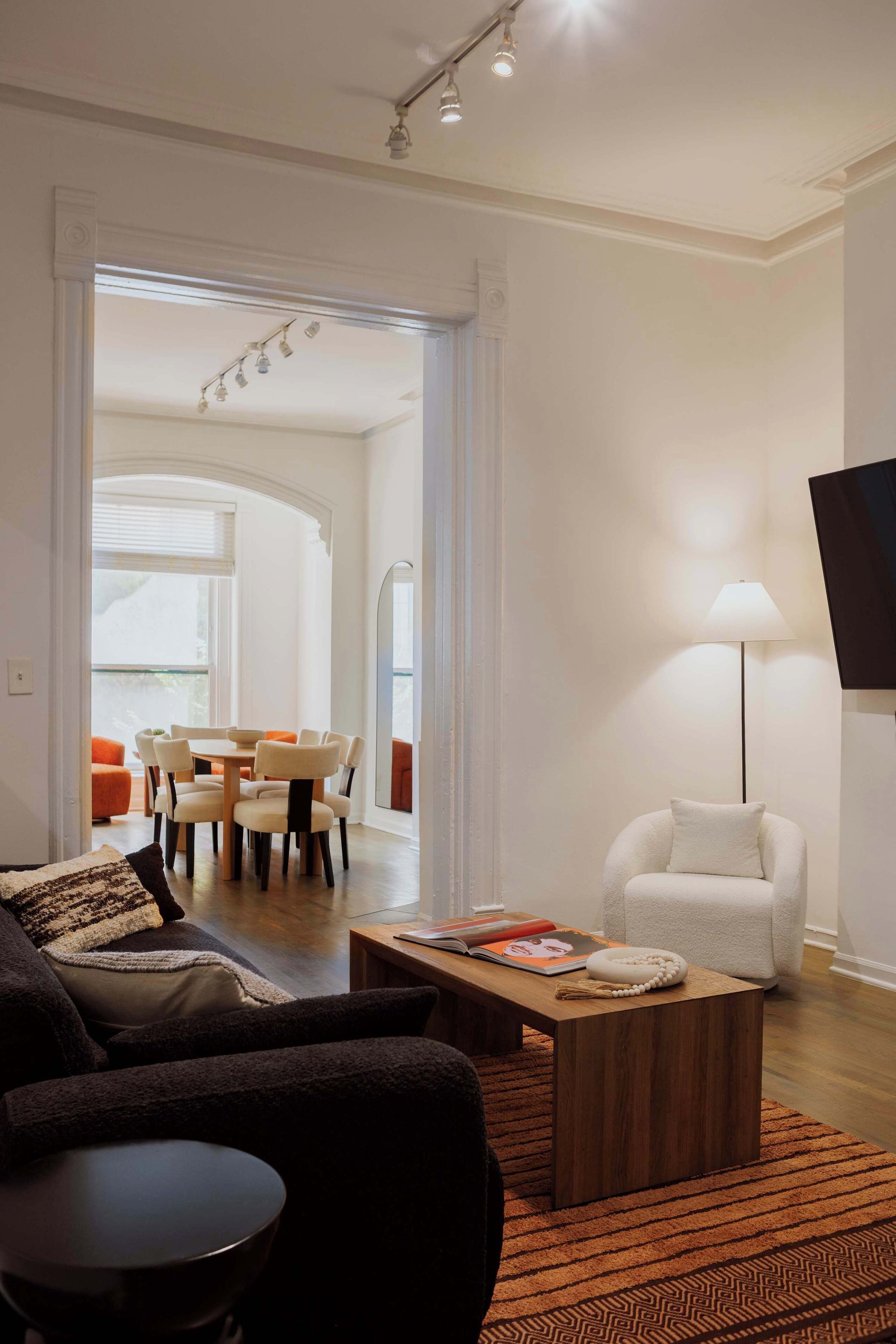 TV, stereo, offices