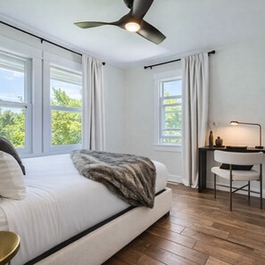 2 bedrooms, iron/ironing board, free WiFi, bed sheets