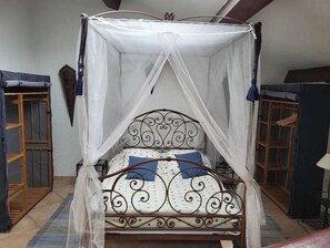 2 soverom, strykejern/-brett, wi-fi (inkludert) og sengetøy