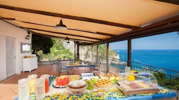 Colazione a buffet inclusa, servita tutte le mattine