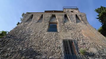 Facciata della struttura