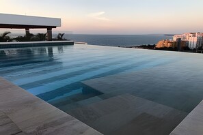 Basic Apartment | Pool | 2 outdoor pools