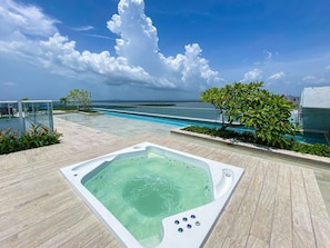 2 piscinas al aire libre