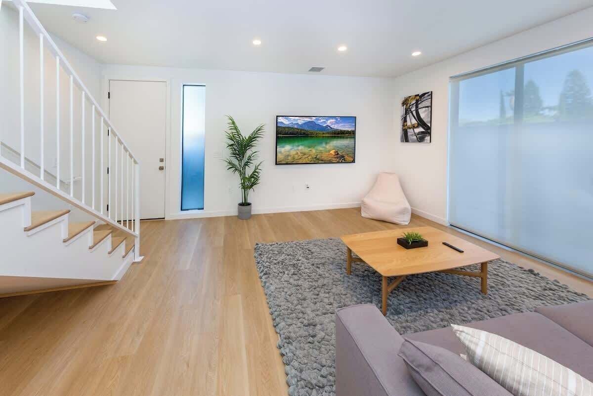 Modern 2BR Back House w/ TVs & Full Kitchen