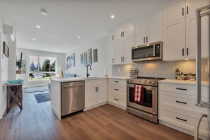 Micro-ondes, four, lave-vaisselle