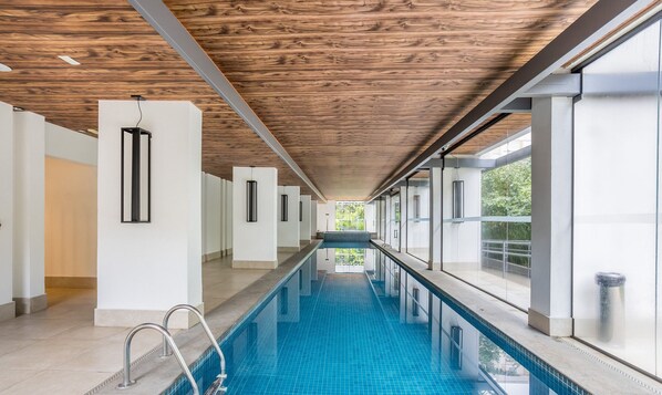 Basic Apartment | Pool