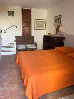 7 Schlafzimmer, Bügeleisen/Bügelbrett, WLAN, Bettwäsche