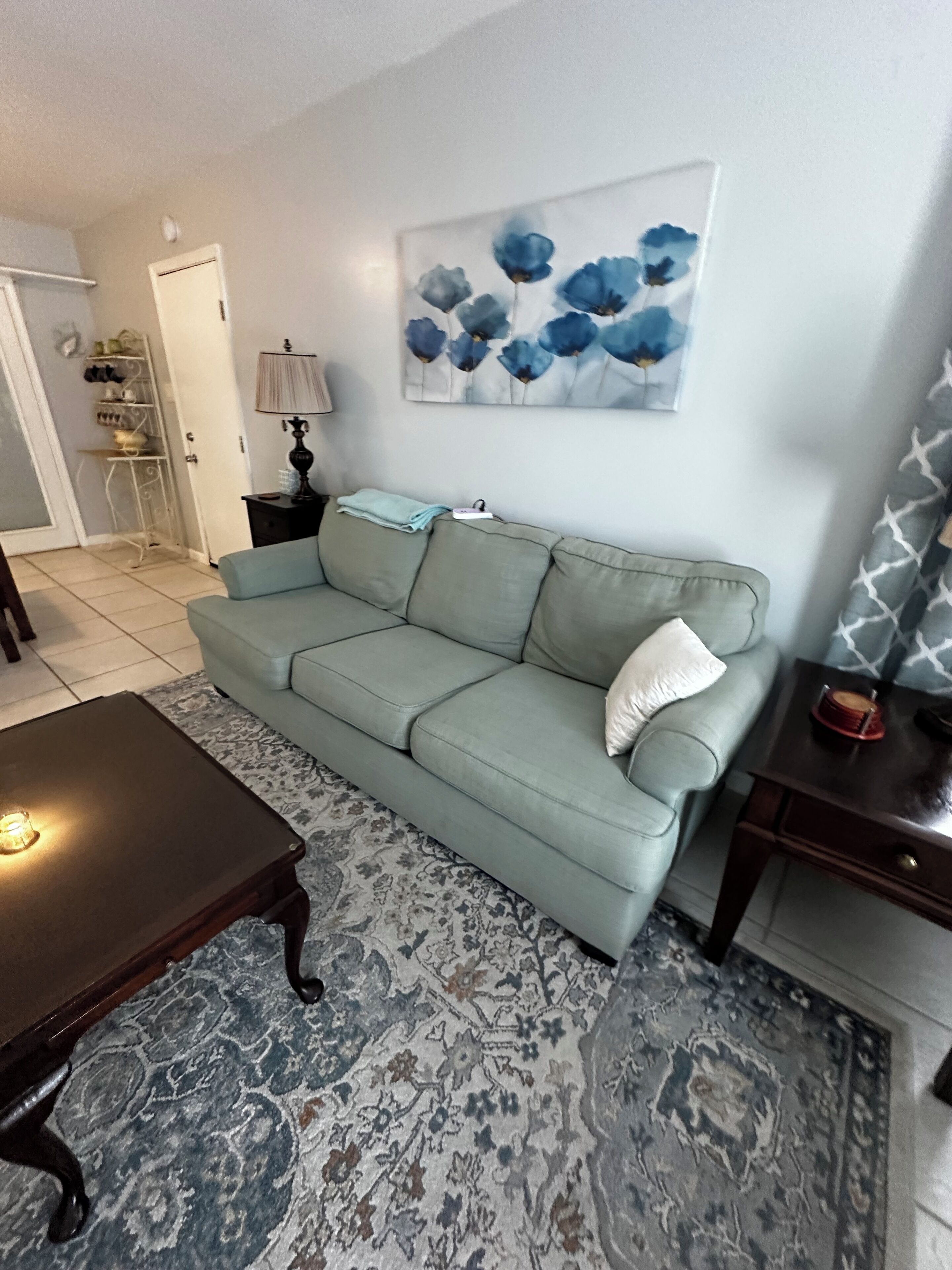 Smart TV, libri, videoteca