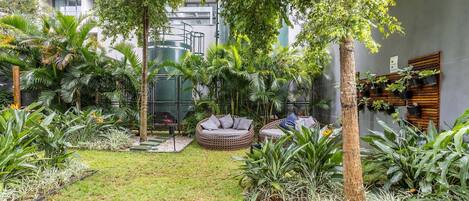 Halaman properti