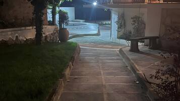 Enceinte de lâhĂ©bergement