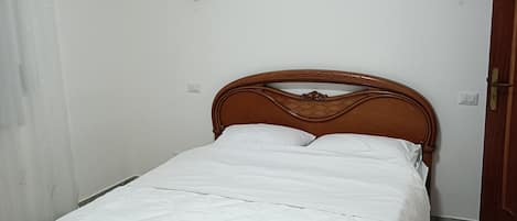 1 chambre, bureau, fer et planche Ă repasser, Wi-Fi