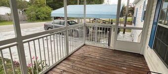 Nature Oasis Retreat w/ Canal/Lake Access