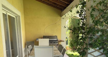 Cannes Maison lumineuse avec mezzanine dans résidence proche Croix des Gardes
