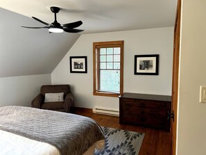 5 bedrooms, iron/ironing board, travel crib, WiFi