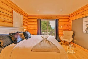 5 bedrooms, iron/ironing board, WiFi, bed sheets