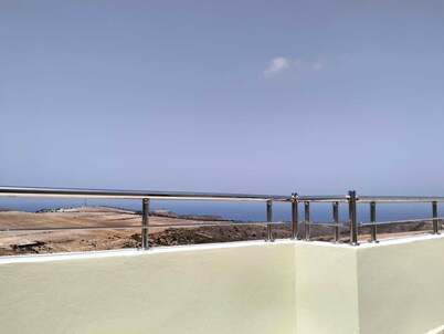 Villa with swimming pool 7mn from port Say