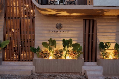 Fachada de la propiedad