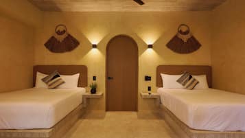 Familien-Suite, 2 Doppelbetten | Zimmersafe, Verdunkelungsvorhänge, kostenloses WLAN, Bettwäsche