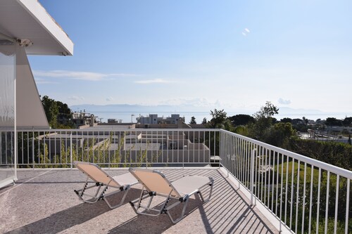 Stunning Seaview Apartment