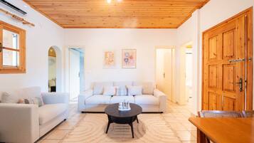 Casa | 2 habitaciones y internet