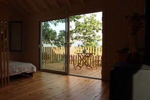 1 dormitorio y ropa de cama