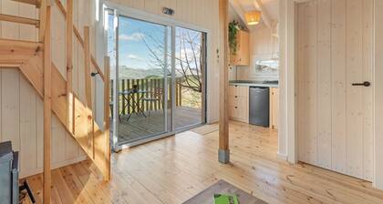 Cabin 'Oropéndola' with Mountain View, Shared Pool and Private Terrace