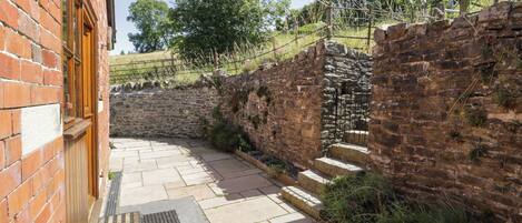 Khuôn viên nơi lưu trú