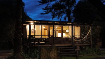 Comfort Cabin, 2 Bedrooms, Terrace, Garden View (MEDITERRANEO) | Premium bedding, down duvets, pillow-top beds, individually decorated