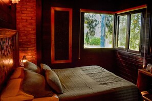 เคบิน, 2 ห้องนอน, ระเบียง, วิวสวน (MARROQUI) | เครื่องนอนระดับพรีเมียม, ผ้านวมขนเป็ด, เตียงพร้อมฟูกเสริมที่นอน