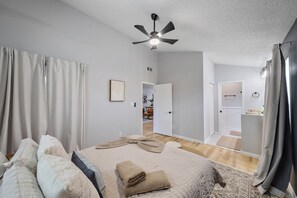 3 bedrooms, iron/ironing board, free WiFi, bed sheets