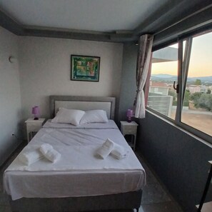 2 soverom, strykejern/-brett, wi-fi og sengetøy