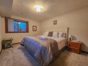 3 bedrooms, WiFi, bed sheets