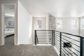 4 soveværelser, skrivebord, strygejern/strygebræt, Wi-Fi