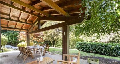 Holiday Home 'Villetta Arcadia Corallo' with Mountain View, Private Terrace and Private Garden