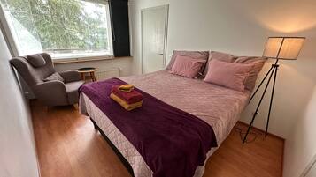 1 makuuhuone, silitysrauta/-lauta, Wi-Fi, vuodevaatteet