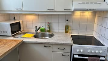 Microwave, oven, stovetop