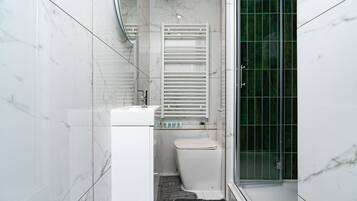 Hair dryer, towels