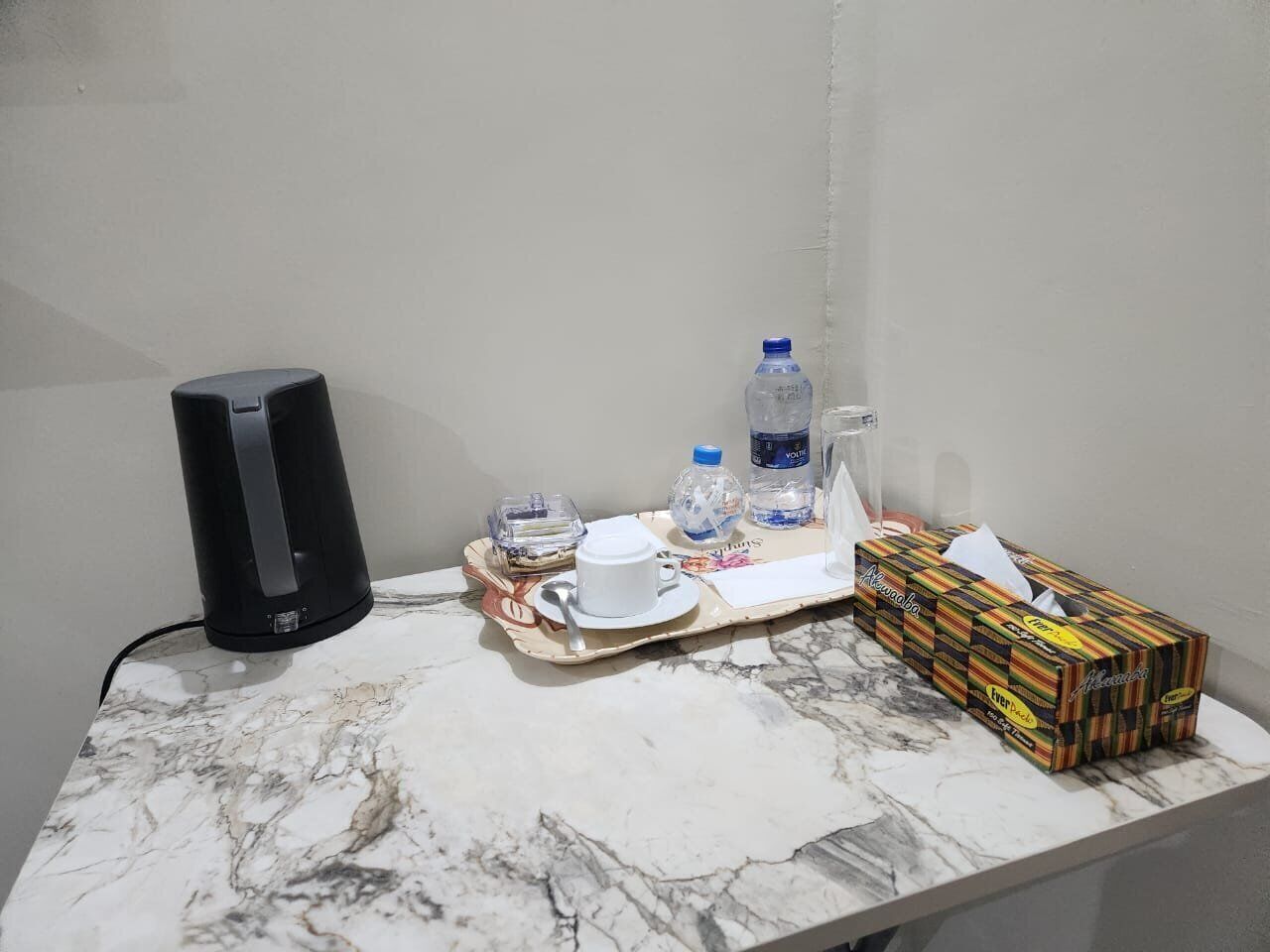 Makan dalam bilik