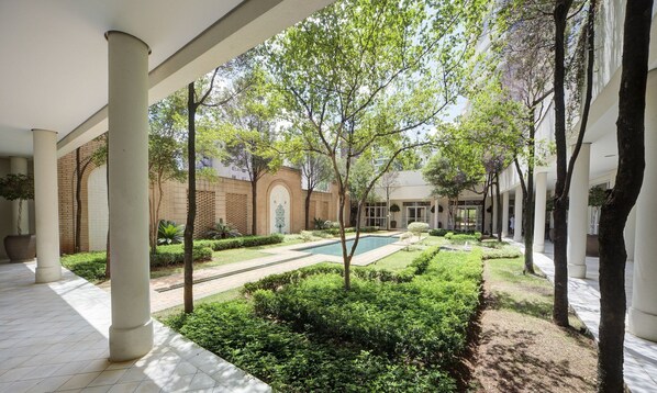 Property grounds - High Standard Next to Av. Paulista! - Crn0705 (São Paulo)