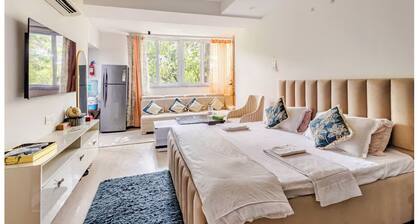 Luxurious STUDIO BnB In DELHI's Heart