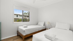 3 bedrooms, free WiFi, bed sheets