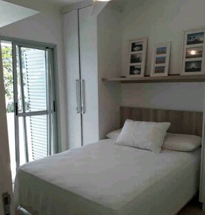 4 habitaciones, tabla de planchar con plancha y wifi 
