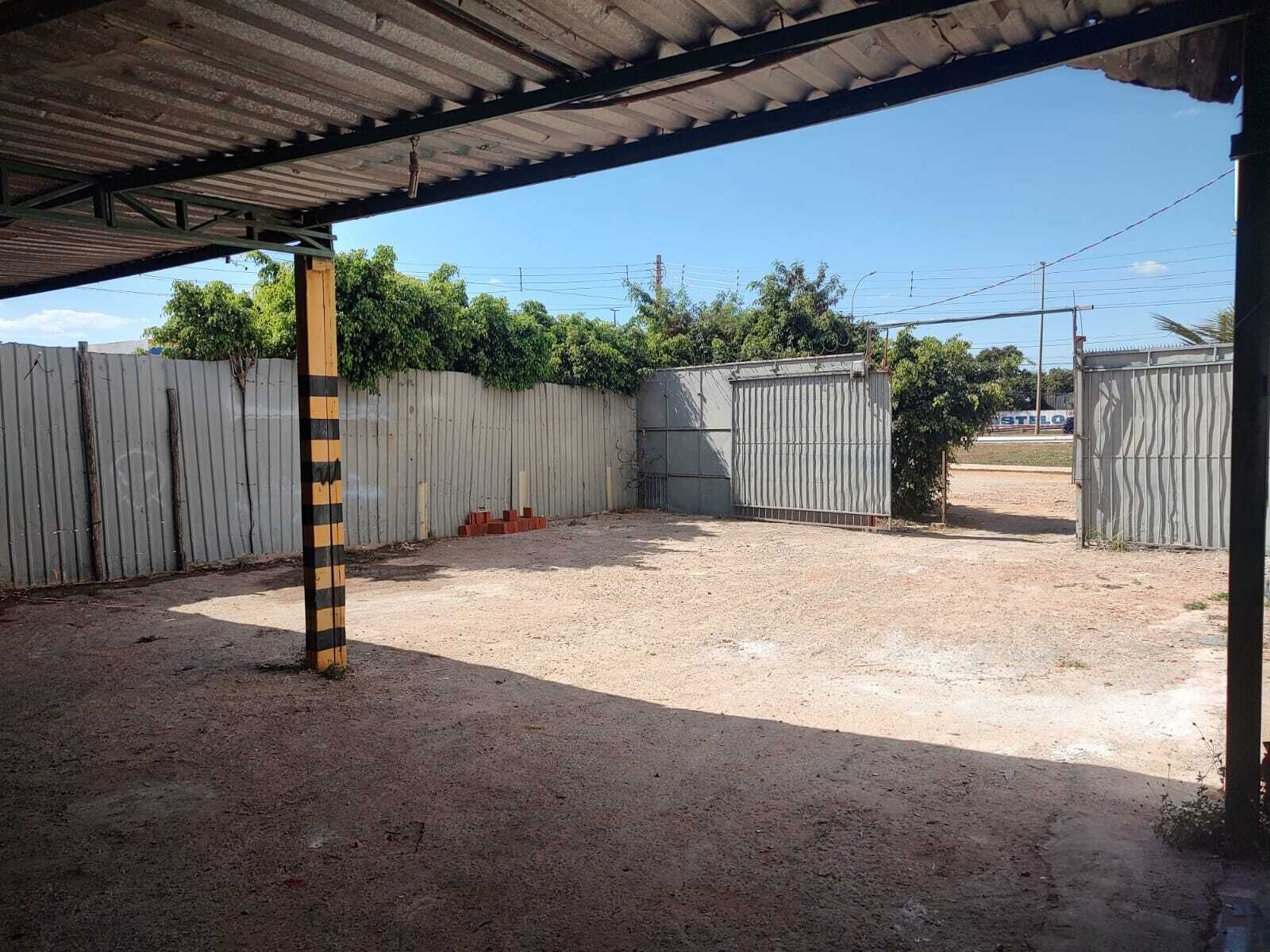 Bãi đậu xe tự phục vụ miễn phí 