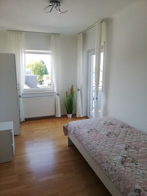 2 Schlafzimmer, kostenloses WLAN, BettwÀsche